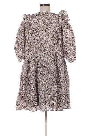 Рокля H&M, Размер XL, Цвят Многоцветен, Цена 29,99 лв.