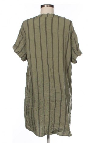Kleid H&M, Größe XL, Farbe Mehrfarbig, Preis € 15,99