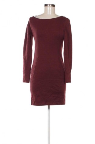 Рокля H&M, Размер S, Цвят Червен, Цена 29,99 лв.