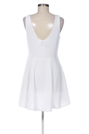 Kleid H&M Divided, Größe XL, Farbe Weiß, Preis € 11,99