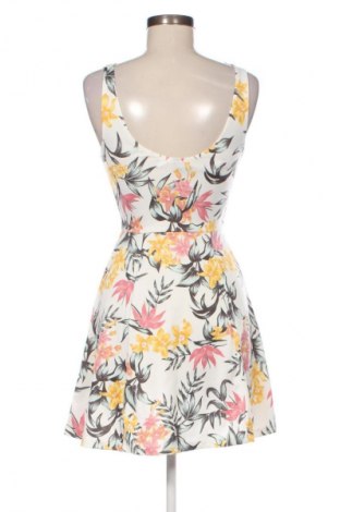 Šaty  H&M Divided, Velikost S, Barva Vícebarevné, Cena  309,00 Kč