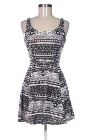 Šaty  H&M Divided, Velikost XS, Barva Vícebarevné, Cena  299,00 Kč