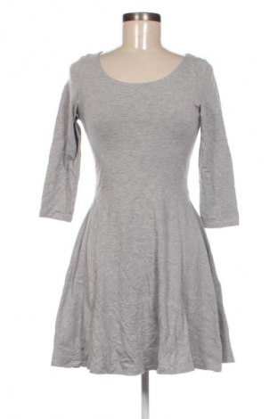 Šaty  H&M Divided, Velikost S, Barva Šedá, Cena  469,00 Kč
