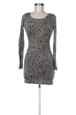 Kleid H&M Divided, Größe M, Farbe Mehrfarbig, Preis € 14,83