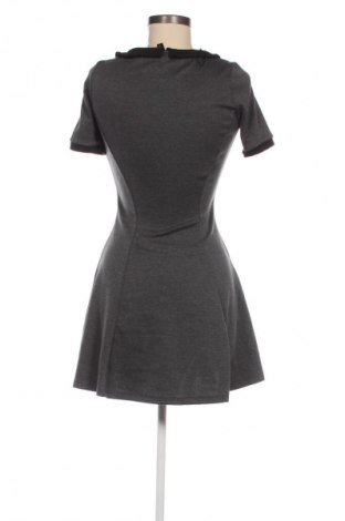 Kleid H&M Divided, Größe S, Farbe Grau, Preis € 14,91