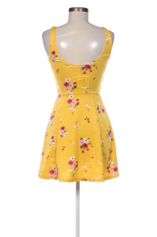 Kleid H&M Divided, Größe S, Farbe Mehrfarbig, Preis € 14,83