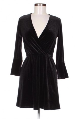 Šaty  H&M Divided, Velikost S, Barva Černá, Cena  407,00 Kč