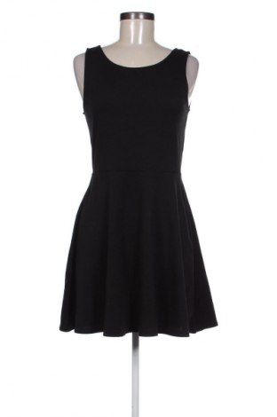 Kleid H&M Divided, Größe M, Farbe Schwarz, Preis 14,83 €