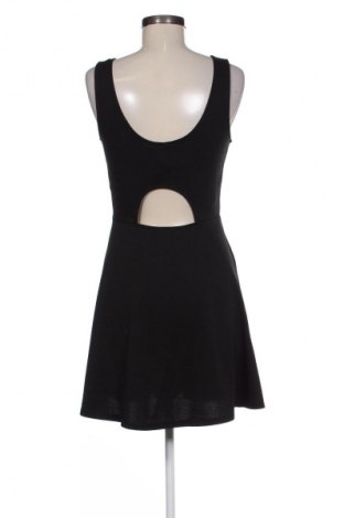 Kleid H&M Divided, Größe M, Farbe Schwarz, Preis 14,83 €