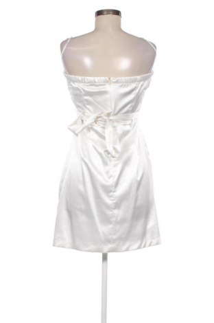 Kleid Ixia, Größe M, Farbe Weiß, Preis 11,99 €
