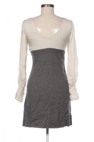 Kleid Jucca, Größe M, Farbe Mehrfarbig, Preis € 40,99