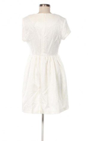 Рокля Juicy Couture, Размер S, Цвят Бял, Цена 61,99 лв.