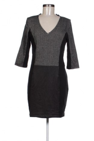 Kleid Kenny S., Größe M, Farbe Mehrfarbig, Preis € 15,99