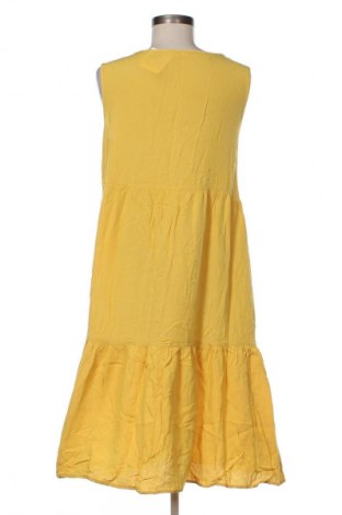 Kleid LC Waikiki, Größe M, Farbe Gelb, Preis 11,99 €