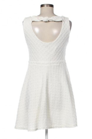 Kleid Lola Skye, Größe L, Farbe Weiß, Preis € 14,91