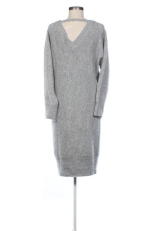 Kleid Mohito, Größe S, Farbe Grau, Preis € 10,99