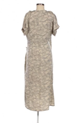 Kleid Monki, Größe M, Farbe Mehrfarbig, Preis € 37,42