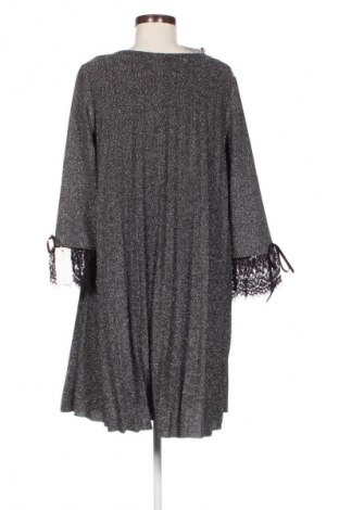 Kleid NEW COLLECTION, Größe M, Farbe Silber, Preis € 36,99