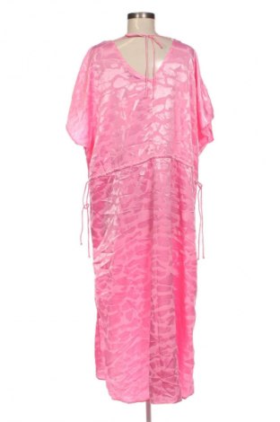 Φόρεμα ONLY Carmakoma, Μέγεθος XL, Χρώμα Ρόζ , Τιμή 45,99 €