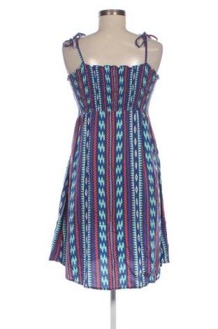 Kleid Papaya, Größe M, Farbe Mehrfarbig, Preis 15,70 €