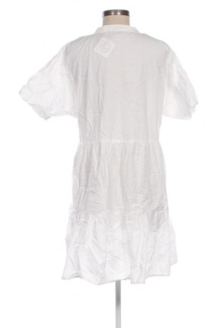 Kleid Pieces, Größe M, Farbe Weiß, Preis € 9,99