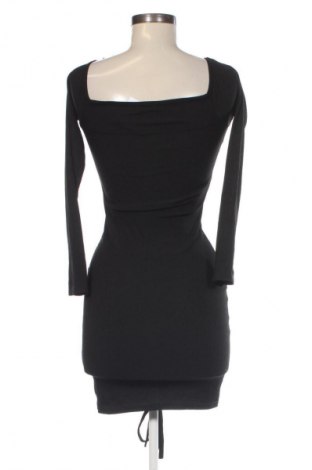 Kleid Pretty Little Thing, Größe M, Farbe Schwarz, Preis € 9,99