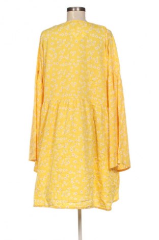 Kleid Pretty Little Thing, Größe XXL, Farbe Mehrfarbig, Preis € 20,99