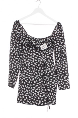 Kleid Pretty Little Thing, Größe XXS, Farbe Mehrfarbig, Preis € 9,99