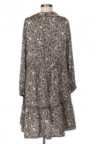 Kleid Preview, Größe XL, Farbe Mehrfarbig, Preis € 20,99
