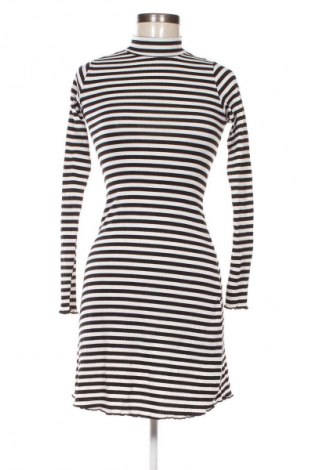 Kleid Primark, Größe XXS, Farbe Mehrfarbig, Preis 102,99 €