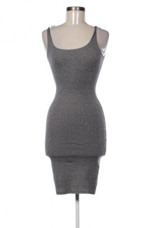 Kleid Pull&Bear, Größe S, Farbe Grau, Preis € 8,99