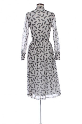 Kleid Reserved, Größe M, Farbe Mehrfarbig, Preis € 14,83
