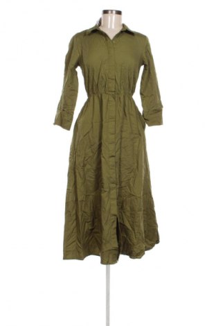 Kleid Reserved, Größe M, Farbe Grün, Preis 20,99 €