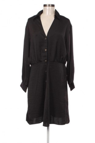 Kleid Reserved, Größe XL, Farbe Schwarz, Preis € 15,99