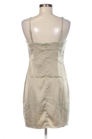 Kleid Review, Größe M, Farbe Grün, Preis € 33,99