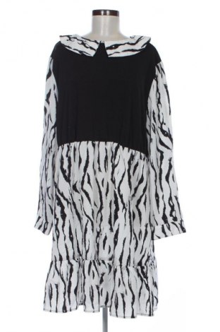 Kleid SHEIN, Größe 4XL, Farbe Mehrfarbig, Preis € 20,99