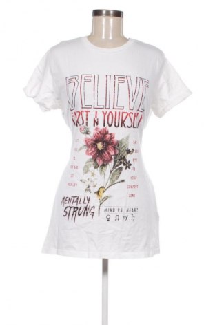 Kleid Stradivarius, Größe S, Farbe Weiß, Preis € 12,99