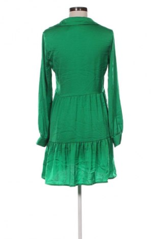 Kleid Stradivarius, Größe S, Farbe Grün, Preis € 20,99