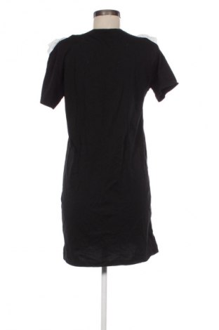 Kleid Trendyol, Größe M, Farbe Schwarz, Preis € 20,99