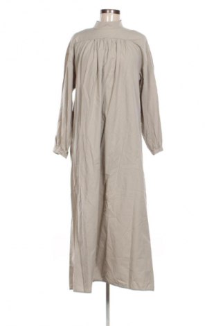 Kleid Trendyol, Größe M, Farbe Grau, Preis € 16,99