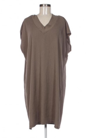 Šaty  Trendyol, Velikost 5XL, Barva Hnědá, Cena  349,00 Kč