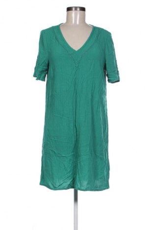 Kleid VILA, Größe M, Farbe Grün, Preis 11,99 €