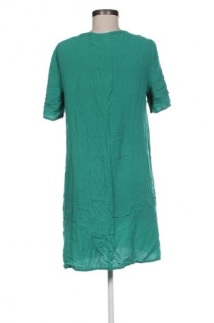 Kleid VILA, Größe M, Farbe Grün, Preis 11,99 €