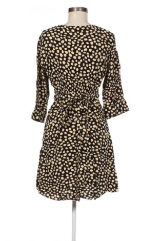 Kleid VILA, Größe M, Farbe Mehrfarbig, Preis € 18,99