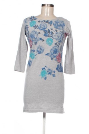 Kleid Venca, Größe S, Farbe Mehrfarbig, Preis € 9,99