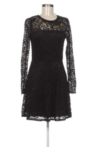 Šaty  Vero Moda, Velikost M, Barva Černá, Cena  439,00 Kč