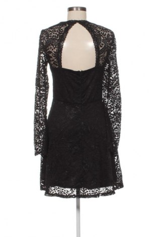 Šaty  Vero Moda, Velikost M, Barva Černá, Cena  439,00 Kč