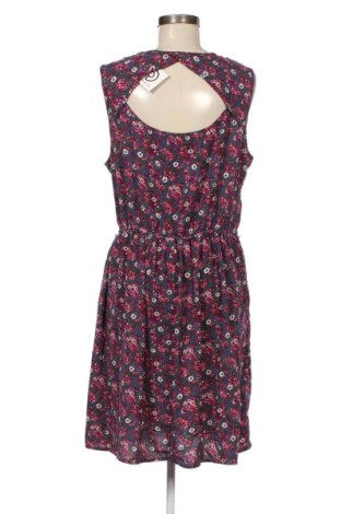 Kleid Xhilaration, Größe XXL, Farbe Mehrfarbig, Preis 16,99 €