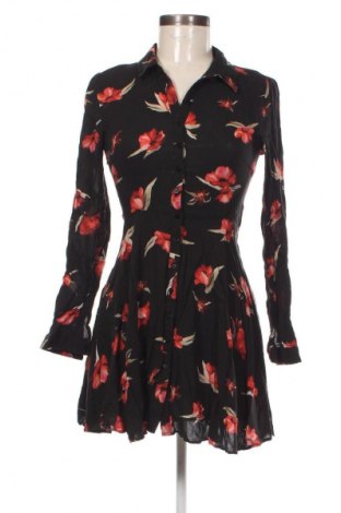 Kleid Zara, Größe S, Farbe Mehrfarbig, Preis € 10,99