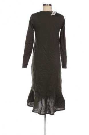 Kleid Zara Trafaluc, Größe S, Farbe Grün, Preis 15,99 €